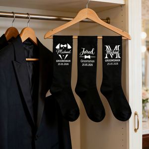 Chaussettes de mariage personnalisées pour hommes, chaussettes pour le marié et les garçons d'honneur, chaussettes amusantes pour fiancés et demande en mariage - Product Image 3