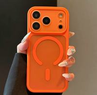 Coque de téléphone magnétique mate douce pour la peau pour iPhone 17 Pro Max, protection antichoc avec compatibilité de charge sans fil