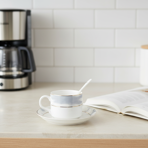 Juego de Taza y Platillo de Porcelana Fina con Borde Dorado Estilo Oxford, con Cuchara, Ecológico, Clásico Europeo, para Uso en Hoteles - Product Image 2