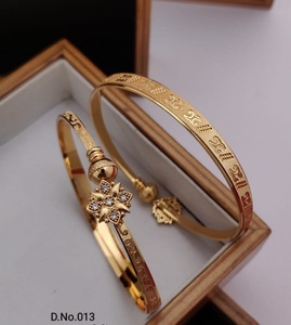 Pulseras de Moda de Lujo para Hombre y Mujer, Suministro de Fábrica, Precio al por Mayor Disponible - Product Image 2