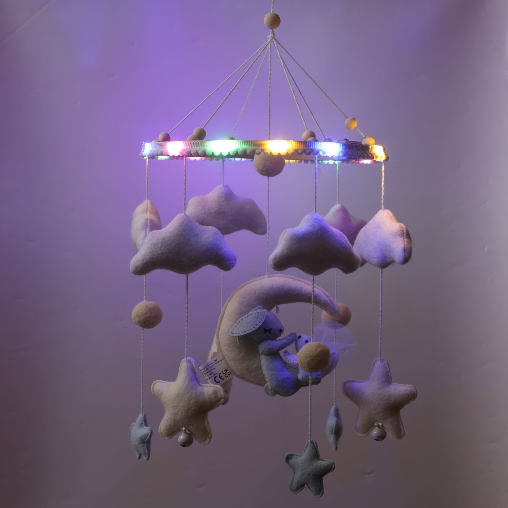 Coniglio nuvola con luce