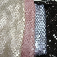 Tissu en maille à paillettes brillantes multicolores à motifs géométriques écologiques, très tendance et élégant
