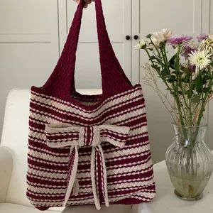 卸売新モデル織りかぎ針編みビーチバッグ大容量美的かぎ針編みショルダーハンドバッグ缶カスタムロゴ
