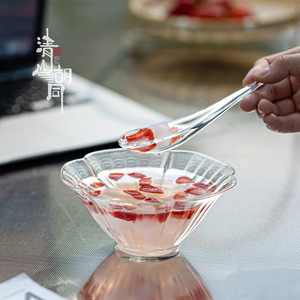Frutero de Vidrio en Forma de Pétalo con Cuchara, Diseño Moderno, Apto para Lavavajillas, Uso Diario - Product Image 3