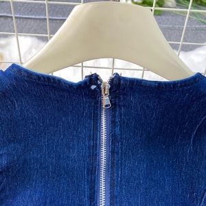 Conjunto de 2 Piezas de Moda para Mujer: Chaleco Vaquero sin Mangas con Cuello Redondo y Hebilla Metálica y Pantalones Anchos de Cintura Alta - Product Image 5