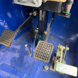 Minicamión Mezclador de Cemento de Tres Ruedas, 1.5-2 Metros Cúbicos, Camión Mezclador de Concreto Móvil para Obras en Carreteras y Granjas - Product Image 3