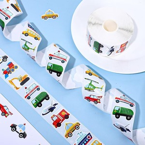 Rouleau d'autocollants en papier pour enfants, motifs camion de pompiers et train de dessins animés, vente en gros, sûrs pour les vêtements et les récompenses, pour les enfants - Product Image 1