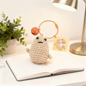 Llavero de Patata Kawaii Hecho a Mano, Amuleto para Bolso, Juguete Suave con Tarjeta de la Suerte, Decoración para el Hogar, Regalo para Amigos, Accesorio para Bolso de Uso Diario - Product Image 5