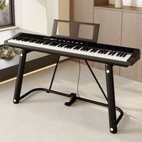 Tragbares 88-Tasten Digitalpiano mit Interner Hammermechanik Eingebauter Lautsprecher & Kopfhörerbuchse für Reise und Übung