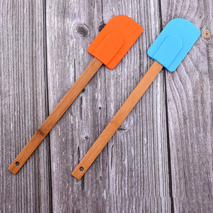 Hot Bán phụ kiện nhà bếp cấp thực phẩm BPA free có thể tháo rời Silicone <span class=keywords><strong>Baking</strong></span> thìa với tay cầm bằng gỗ - Product Image 3