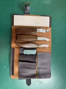 Set di 3 <span class=keywords><strong>Coltelli</strong></span> Premium <span class=keywords><strong>per</strong></span> Intaglio del <span class=keywords><strong>Legno</strong></span> con Custodia in Pelle e Pietra <span class=keywords><strong>per</strong></span> Affilare <span class=keywords><strong>per</strong></span> Lavorazione del <span class=keywords><strong>Legno</strong></span> Fai-da-Te - Product Image 2