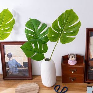 Feuilles artificielles de Monstera CallaFloral, branche unique en PVC brillant, décoration de mariage, verdure, décoration intérieure - Product Image 1
