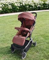 Poussette parapluie quatre roues de haute qualité et économique, ultra-légère, pour bébés de 3 mois et plus, avec positions assise et allongée, l'accessoire de marche indispensable.