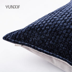 ปลอกหมอนอิงหรูหรา หนานุ่ม ขนาด 450x450 มม. ผลิตจากโพลีเอสเตอร์ เหมาะสำหรับตกแต่งบ้าน โรงแรม และวิลล่า - Product Image 3