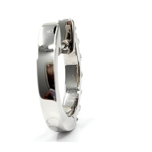 Boucles d'oreilles demi-éternité Huggie en or blanc massif 18 carats avec diamants naturels VS sertis à griffes, sur mesure, fabricant, cadeau de mariage - Product Image 3