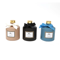 Diffuseur de roseaux en rotin indonésien de qualité supérieure - 100 ml/200 ml Longue durée, Ensemble d'aromathérapie pour la maison et le bureau