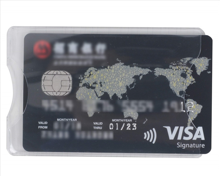 Прочный чехол для карт из пвх по низкой цене, жесткий пластиковый держатель для кредитных карт, защитные рукава, чехол для удостоверения личности
