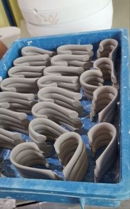 <span class=keywords><strong>Machine</strong></span> de jointoiement à haute pression pour tasses en céramique Matériau de construction à économie de main-d 'œuvre Machines de fabrication pour poignées de tasses à café - Product Image 6