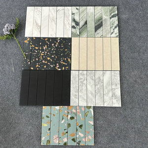 Mosaïque <span class=keywords><strong>de</strong></span> carreaux <span class=keywords><strong>de</strong></span> marbre <span class=keywords><strong>blanc</strong></span> <span class=keywords><strong>de</strong></span> Carrare, design parquet moderne, finition brossée antique, garantie à vie pour les murs intérieurs et les salles <span class=keywords><strong>de</strong></span> <span class=keywords><strong>bain</strong></span> - Product Image 3