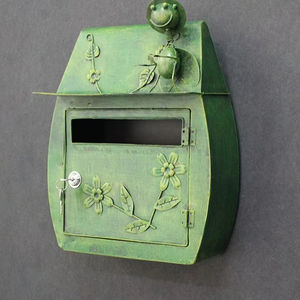 Boîte aux lettres murale en fer forgé, style idyllique rétro avec serrure, étanche, pour extérieur, accessoires de photographie, décoration - Product Image 1