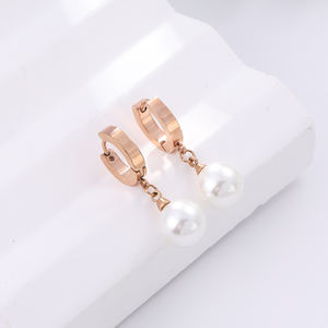 Conjunto de joyería de acero inoxidable chapado para mujer de alta calidad para mujer Pendientes DE DISEÑO DE ACERO INOXIDABLE - Product Image 1