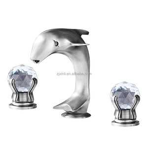 X8656B1BS Material de latón Montado en cubierta Manija doble del mezclador artístico <span class=keywords><strong>Dolphin</strong></span> - Product Image 4