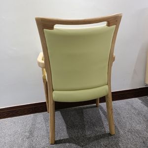 Silla de comedor de madera maciza con asiento tapizado para centros de cuidado de ancianos y centros de actividades para personas mayores - Product Image 1