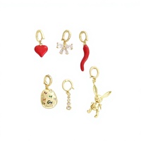 Breloques DIY plaquées or, breloques amovibles Huggie, fermoir mousqueton, pendentif cœur rouge émaillé pour collier et bracelet, en gros