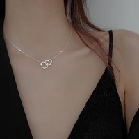 Collier en plaqué or pour la saint-valentin, chaîne de clavicule, pendentif en Double coeur connecté, ajouré