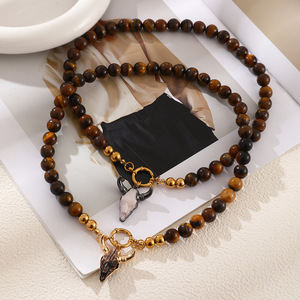 <span class=keywords><strong>Collier</strong></span> en gros, nouveau style vintage western cowboy, avec pendentif tête de taureau en résine, boucle circulaire en acier titane et perles en pierre naturelle - Product Image 3