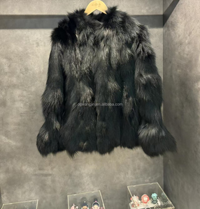 Giacca Cardigan da Donna dal Design Romantico con Bavero in Ecopelliccia Soffice e Calda - Product Image 2