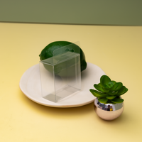 Vente en gros Boîte d'emballage plate pliable pour petits cadeaux avec cheville suspendue Boîtes d'emballage transparentes en PET