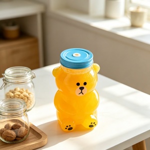 Bouteille en verre borosilicate en forme d'ours mignon 550 ml avec couvercle et paille, tasse en verre 3D en forme d'ours pour jus, café et thé au lait - Product Image 3