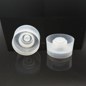Tappo Erogatore Invertito YEJIA 28-410 con Valvola Unidirezionale in Silicone per Detergenti Multiuso <span class=keywords><strong>da</strong></span> <span class=keywords><strong>Cucina</strong></span> - Product Image 1
