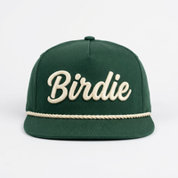 Casquette de golf vintage verte à visière plate, logo brodé en relief 3D couleur crème, ajustable, perforations découpées au laser, séchage rapide, casquette snapback