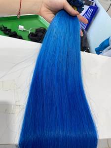 Extensions de cheveux Ice Blue Flat Tip Extensions élégantes et vibrantes à pointe plate pour des looks audacieux et créatifs et des installations de qualité salon - Product Image 3