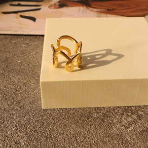 <span class=keywords><strong>Chris</strong></span> april en stock bijoux de mode en acier inoxydable 316L PVD plaqué or version large ligne bouclée mignonne belle bague - Product Image 4