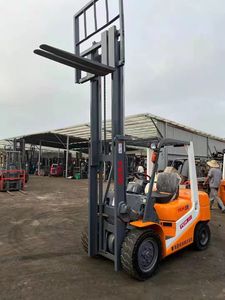 รถยกดีเซล TCM 3 ตัน คุณภาพเยี่ยม ของแท้จากญี่ปุ่น รุ่น FD30 มือสอง รถยก TCM สำหรับขาย รุ่น Fd30 - Product Image 2