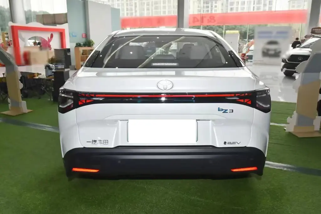 Mobil Murah bZ3 Model baru jangkauan listrik dengan kemudi kiri mobil EV 2024 kinerja tinggi BZ3 FWD