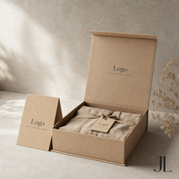 Boîte cadeau pliante magnétique en kraft avec logo personnalisé pour un ensemble cadeau écologique
