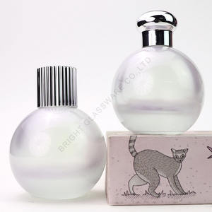 <span class=keywords><strong>Flacon</strong></span> de <span class=keywords><strong>parfum</strong></span> rond <span class=keywords><strong>vide</strong></span> personnalisé en gros, 50 ml, rechargeable, blanc nacré, <span class=keywords><strong>flacon</strong></span> de <span class=keywords><strong>parfum</strong></span> de luxe <span class=keywords><strong>avec</strong></span> boîte - Product Image 5