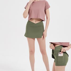 Aoyema 2024 moda donna con taglio a V nuovo due pezzi con tasche a vita alta su misura abito da Golf sportivo gonne Fitness 2 in 1 - Product Image 1