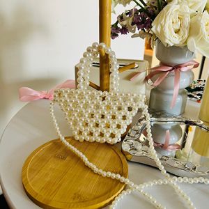 Sac à chaîne en perles scintillantes unique, nouveau sac tendance pour femme 2023, sac bandoulière polyvalent populaire pour l'été avec design en perles. - Product Image 5