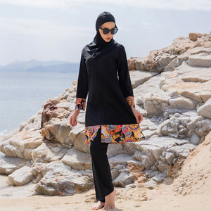 Modest Women's Islamic 2-Piece Sports Burkini Set Washed Quick Dry Stretch Breathable Swimwear with Custom Logo - Product Image 2