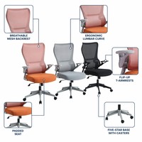 Chaise de bureau à dossier haut en maille, marque privée, avec accoudoirs rabattables, soutien lombaire réglable et base pivotante à tension inclinable