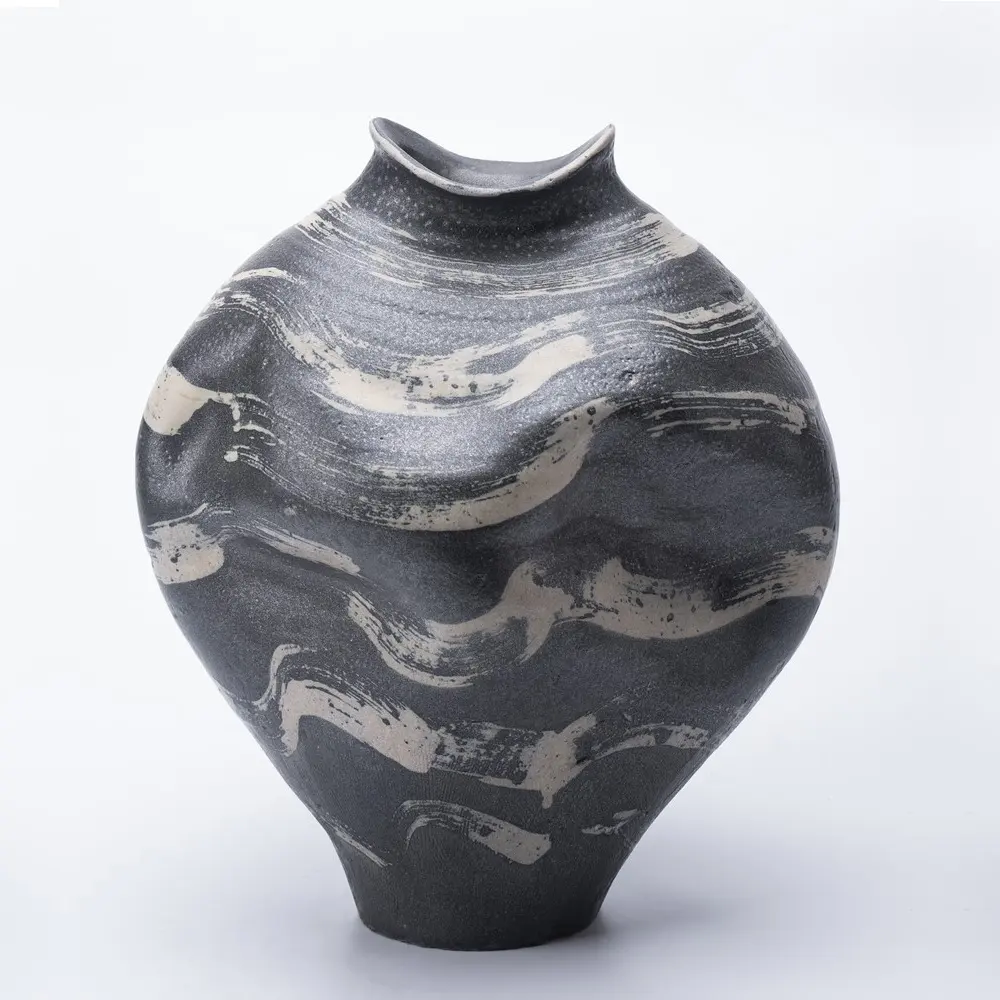 Wabi-sabi Style Black Abstract Fish Mouth Porcelain Vase Creative Ceramic Minimalist Flower Vases