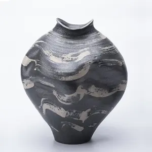 Wabi-sabi Style Black Abstract Fish Mouth vaso in porcellana vasi di fiori minimalisti in ceramica creativa