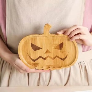 Plateau citrouille d'Halloween en bois de bambou, forme de dessin animé, vaisselle de fête pour enfants, pour servir les aliments - Product Image 1