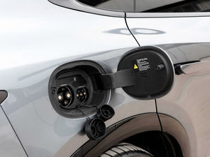 BYD Song L EV 2025, SUV Eléctrico <span class=keywords><strong>en</strong></span> Stock, Largo Alcance, 0-100 km/h <span class=keywords><strong>en</strong></span> 4.3s, Batería de 87.04 kWh, 5 Asientos, 5 Puertas, 4x4, Venta al Por Mayor - Product Image 6