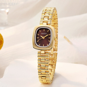 Nouvelle montre coréenne tendance, style pour femmes d'âge mûr, style féminin, best-seller, très demandée, très esthétique - Product Image 6